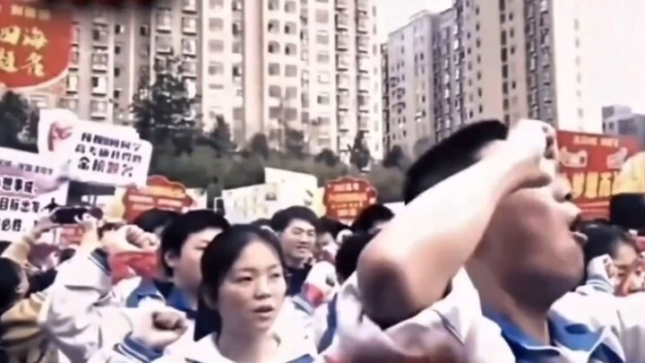 Beri aku beberapa hati! #Superburningmashup #AttackonTitan