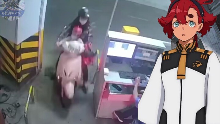 Usia empat tahun sudah mengendarai Gundam? Usia tiga tahun sudah naik skuter listrik! Ibu, izinkan a