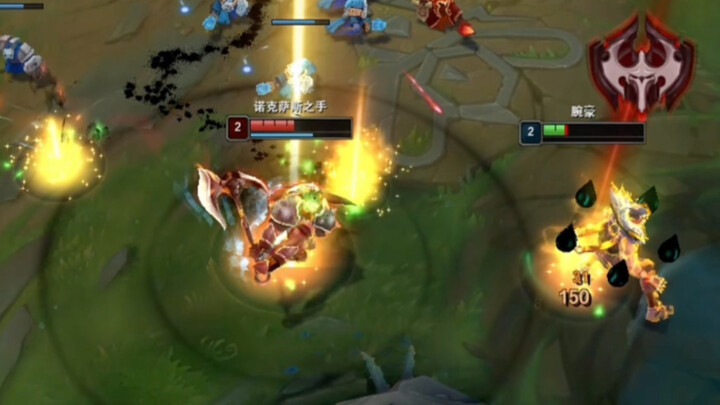 สวมหมวกไหมพรมแมว แล้วกอดเอฟริอุสไว้ในอ้อมแขน!