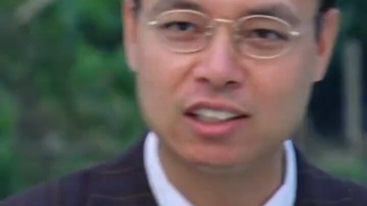 “ผู้พิพากษาสมทบ? นี่มันหลี่ลี่ซื่อจอมยุทธ์ฝ่ามือเหล็กผู้ร่ายกายเบาดั่งลอยบนผิวน้ำไม่ใช่หรือ!”