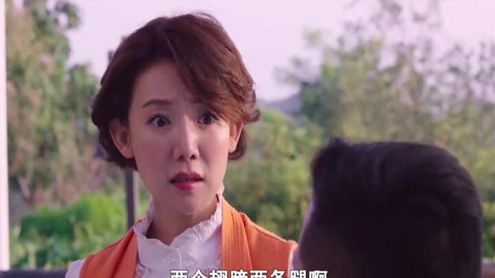 Khách hàng gọi cả một con gà quay, nhưng khi mang lên chỉ có mỗi một cái đùi, bà chủ thì hoảng hốt! 