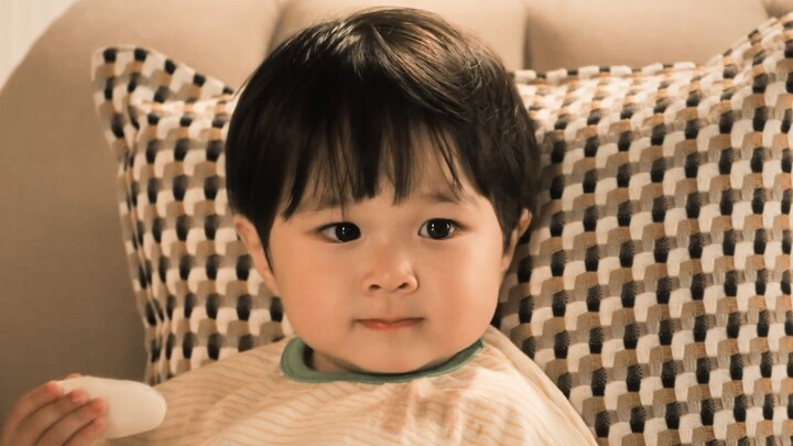 Kenapa bisa ada anak seimut dan sebijaksana ini, ya?