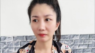 Thiếu nữ xinh đẹp đi lựng tựng nói ai bỏ ra số tiền trữa trị hết sẽ lấy thân gái ra đền đáp