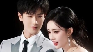 ในตอนแรกทุกคนก็แค่ล้อเล่น แต่ใครจะรู้ว่าพวกเขาจะหวานกว่าคู่รักจริงเสียอีก...