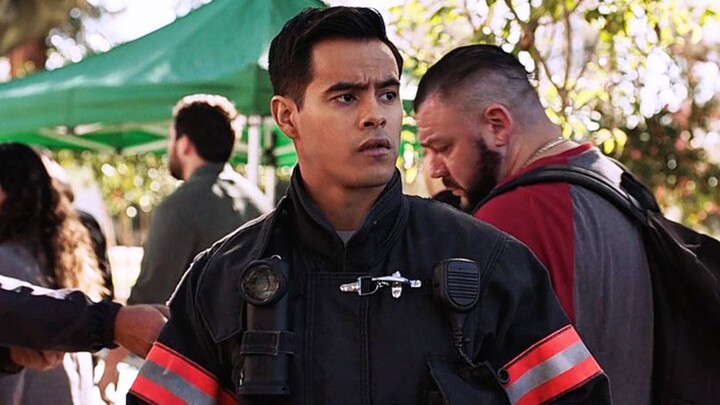 ผู้หญิงถูกกระดาษอวยพรพ่นผงปริศนาใส่หน้าเต็มๆ