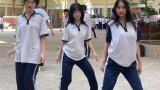 学生妹就是有活力