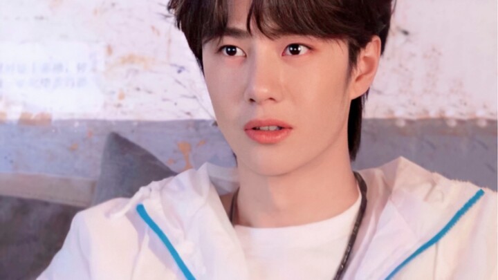 【Wang Yibo | Wang Tiantian】Ciuman manis sebelum suaranya berubah, pengen cium sekali, makasih!