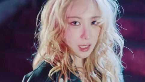 Lee Chaeyeon "No Tears On The Dancefloor" M/V