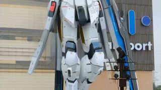 Shanghai Jinqiao Road Gundam Base Freedom Gundam Statue Move Jump Subject 3