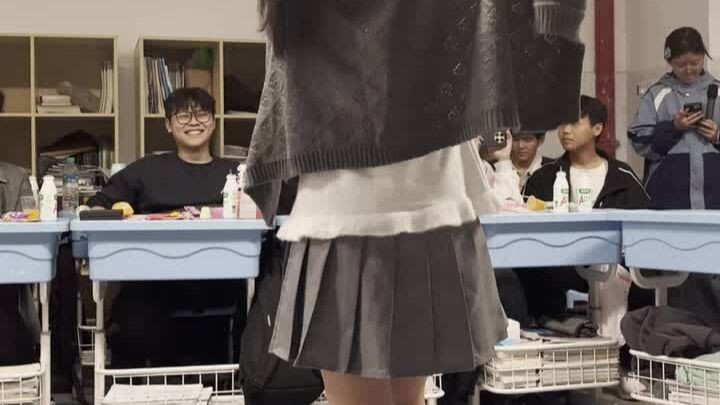 รุ่นพี่ คุณช่างงดงามเหลือเกิน