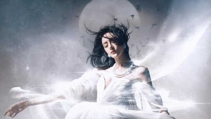 Đó dường như là một nữ thần đã rơi xuống nhân gian.