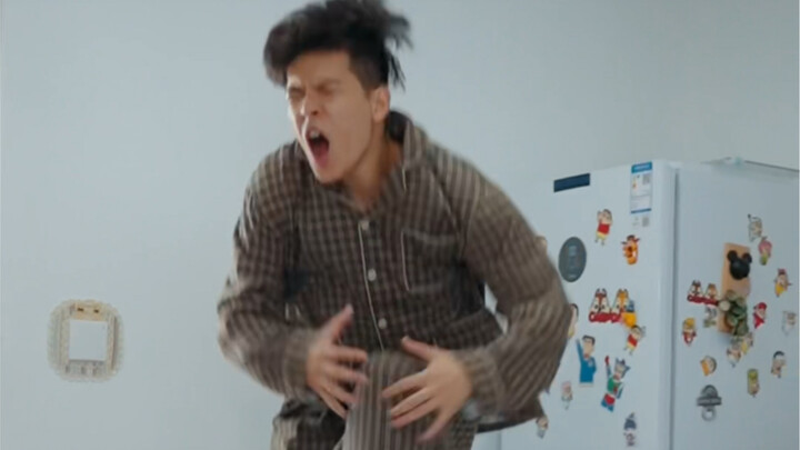 Thao tác điêu luyện như hổ dữ, mà trong mắt bạn gái chỉ là thằng ngốc 250.