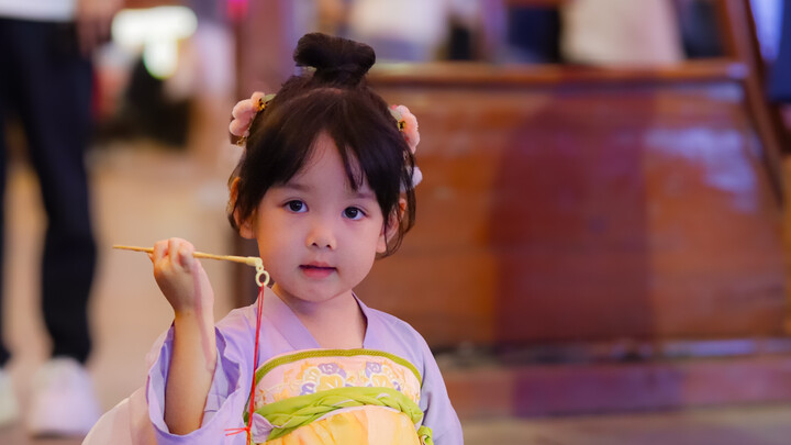 Ini adalah Chang’e kecil yang suka pergi kerja～