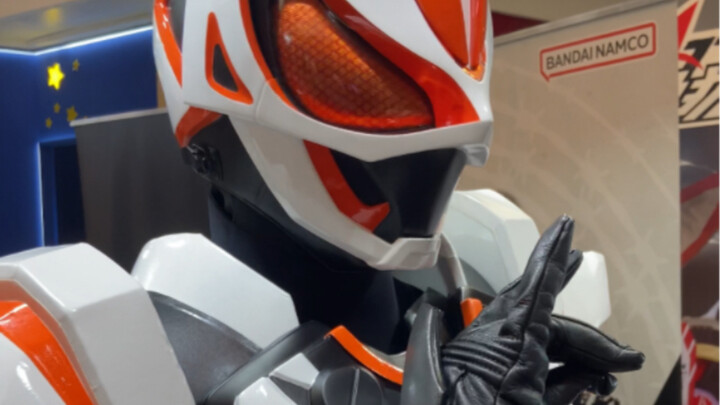 Pertemuan Kamen Rider Ultra Fox-Rubah kecil di Stasiun Nanning memilihku! !