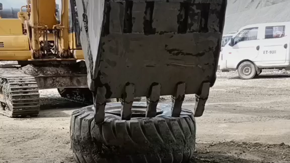 paano magpalit ng gulong kung nahihirapan kayo?ito ang gamitin nyo😊