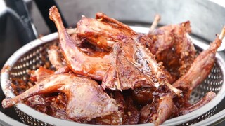 Món ăn đường phố Việt Nam - Cút chiên bơ