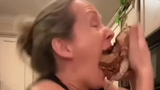 สุ่มล้มเหลวในการรวบรวมกุมภาพันธ์ 2022