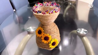 TURNING EMPTY PLASTIC BOTTLES INTO BEAUTIFUL FLOWER VASE | RECYCLE FLOWER VASE