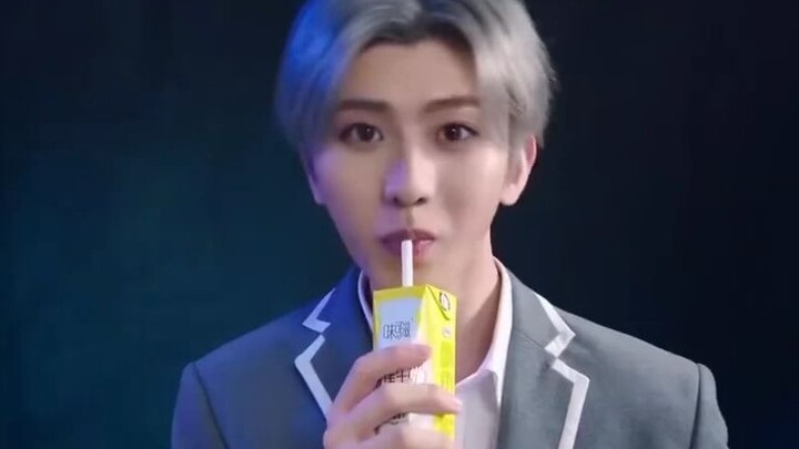 Wanna drink Kun Kun’s milk? Brother Ji’s banana milk ad—drink it and reignite the passion!