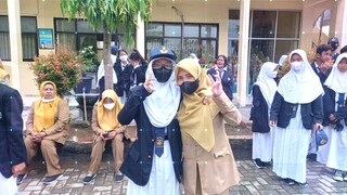 juara 1 lomba Mading,juara 2 lomba cerpen dan juara 3 lomba cipta puisi pada acara sekolah