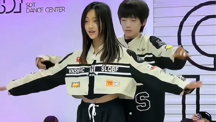 #甜馨谢昊廷双人舞直拍 #甜馨 #李小璐