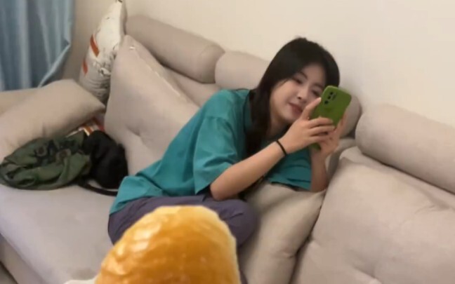 Sejujurnya, dia bisa jadi detektif Sherlock Holmes nih!