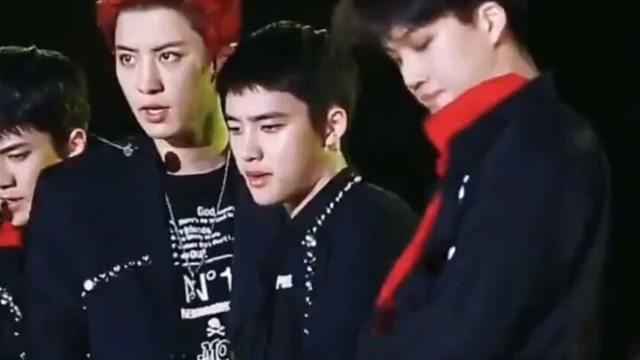 [EXO] D.O. – Apparently, this is how Li Mark fell in love with “Dudu the King”