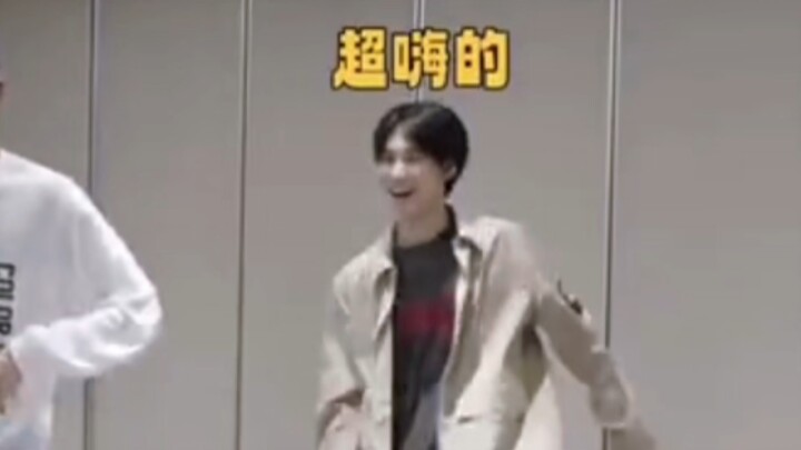 [Zhang Zhenyuan] Recess Game During Rehearsals – Chemistry Dance Challenge 26.04.26