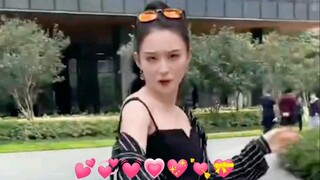 ❤️《Wang Qiye menendang pantatnya tiga menit versi kenikmatan murni》❤️