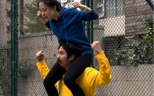 شو الفائدة من أن يكون حبيبك طويل القامة؟ بعد ما تشوف الفيديو هتفهم!