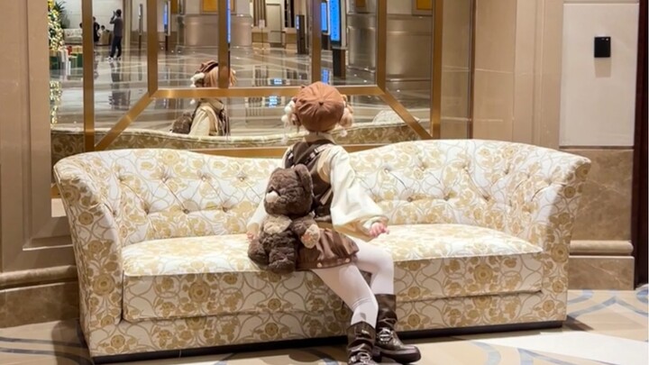 What happens when the 2D world goes on a trip? — Macau