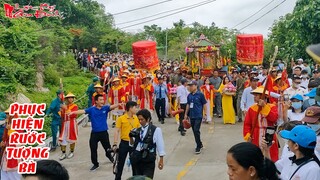 Kinh Ngạc Trước Số Người Tham Gia Nghi Lễ Phục Hiện Rước Tượng Bà Từ Đỉnh Xuống Chân Núi Sam | NKGĐ