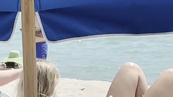 🥰😋