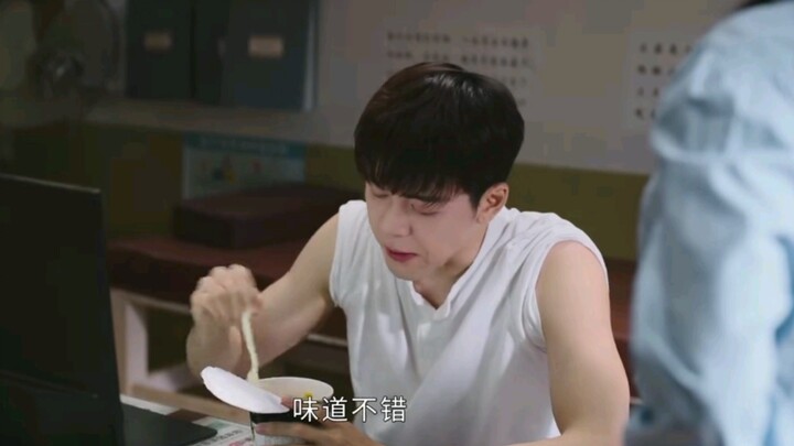 Minggir dulu, Lu Zhaoxi datang meramaikan dunia bos-bos galak! Tak merokok, tak minum alkohol, tak p