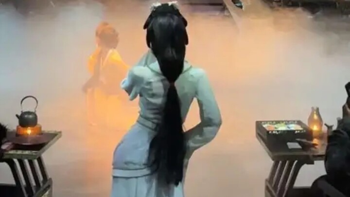 昏君套餐！下个节目蒙眼抓爱妃！