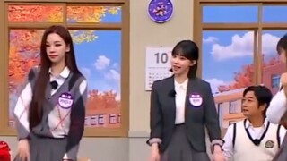 Kim Min-jung just jumped lightly, but why did she look so shy... It made me feel itchy