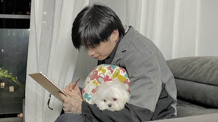 คนนี้ทำไมช่างเหมือนหมาจัง ไม่สิ เหมือนหมามากกว่า ไม่ใช่ๆ หมานี่แหละดูคล้ายคนมาก