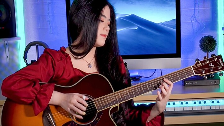 หญิงสาวแสดงเพลง "Heartbreak Anniversary" [Guitar fingerstyle] สัมผัสและเยียวยาได้อย่างน่าประทับใจ