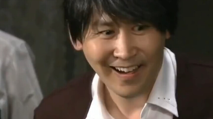 Korean skit: You can tell he really loves black stockings [SNL Korea]