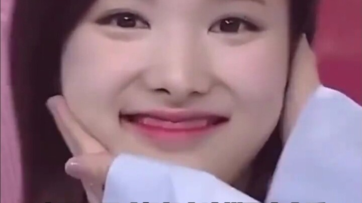 พอได้ยินเด็กชายบอกว่าจะใช้ขลุ่ยต่อไป รู้สึกเหมือนคำขอโทษของนายนยอนถูกเขียนไว้เรียบร้อยแล้ว #nayeon #