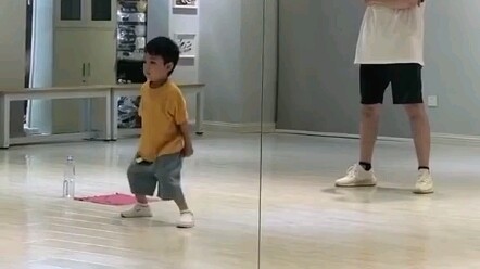 ว้าว น้องคนดี ตอนที่หนูตั้งใจนี่หล่อจริงๆ อนาคตสดใสรออยู่นะ