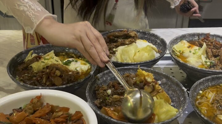 Khi quản trị mạng nhảy múa, anh ấy yêu thích việc nhảy múa một cách nghiêm túc và trân trọng những m