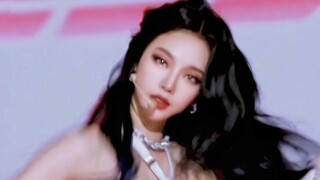 “Cô ấy là AI có sức hút lòng người nhưng sẽ không yêu bất kỳ ai.” Karina | Yoo Ji-min