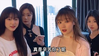 说好的去电竞酒店一起打游戏，结果她们竟然...