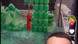 它们为什么不会掉下来