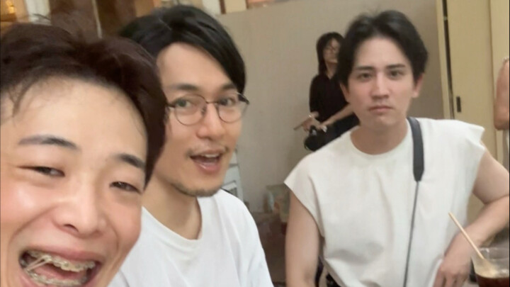 Kato Brings His Japanese Uncle to Nanjing!