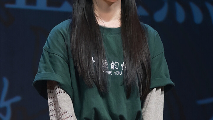 Oh my goodness, she’s really read a lot—totally get why Ni Ping and the director both say she’s got 