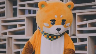 "I want to see a dance with only legs" Are there enough legs this time? I'll go get my legs treated 