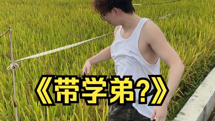 坏人绞尽脑汁，不如蠢人灵机一动