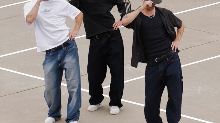 Quá ngầu! Bản cover phong cách soul Motown thập niên 1960 dành cho ca khúc kinh điển Yeah! của Usher